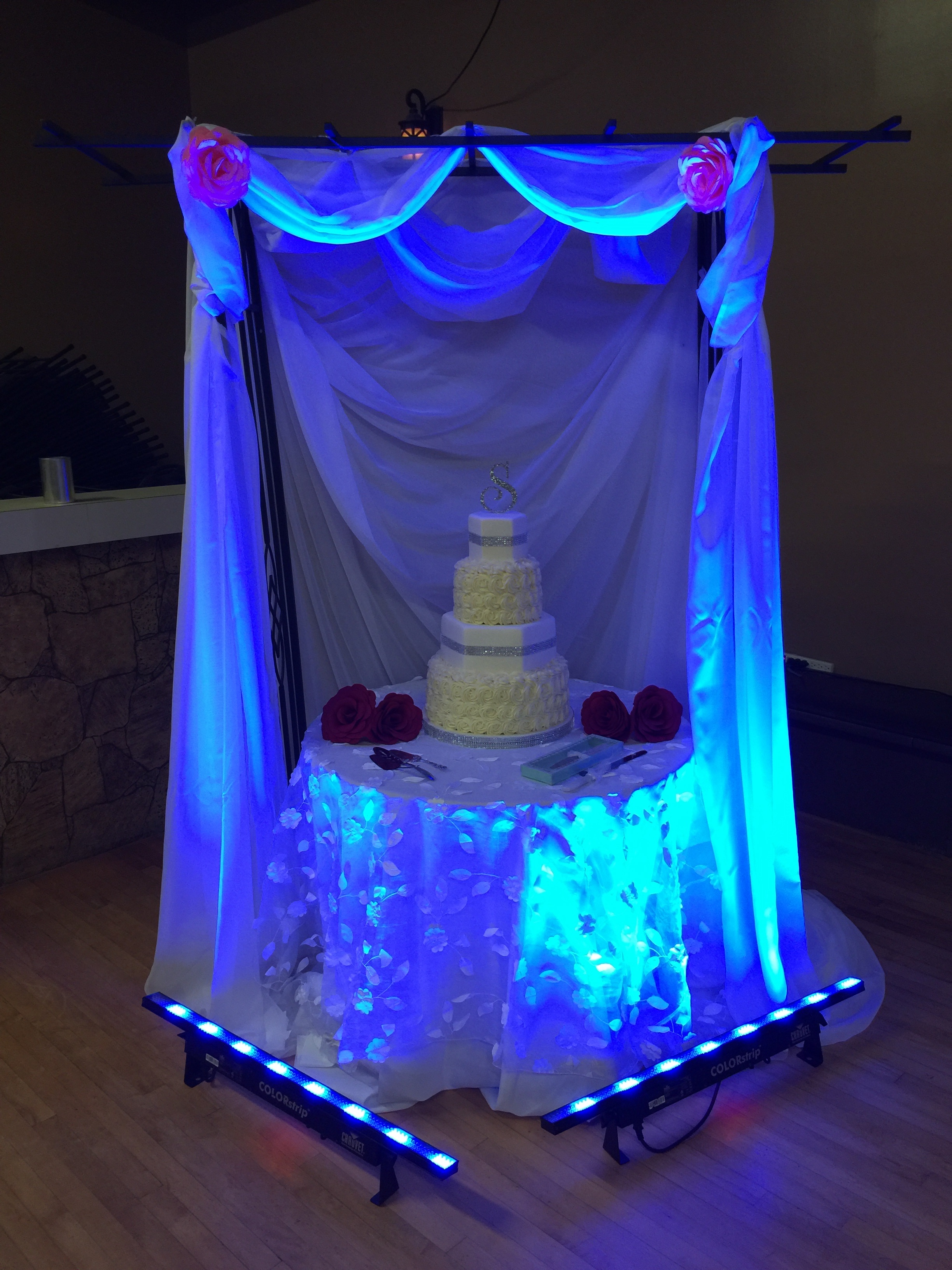 Cake Cutting Bouquet  Garter Toss