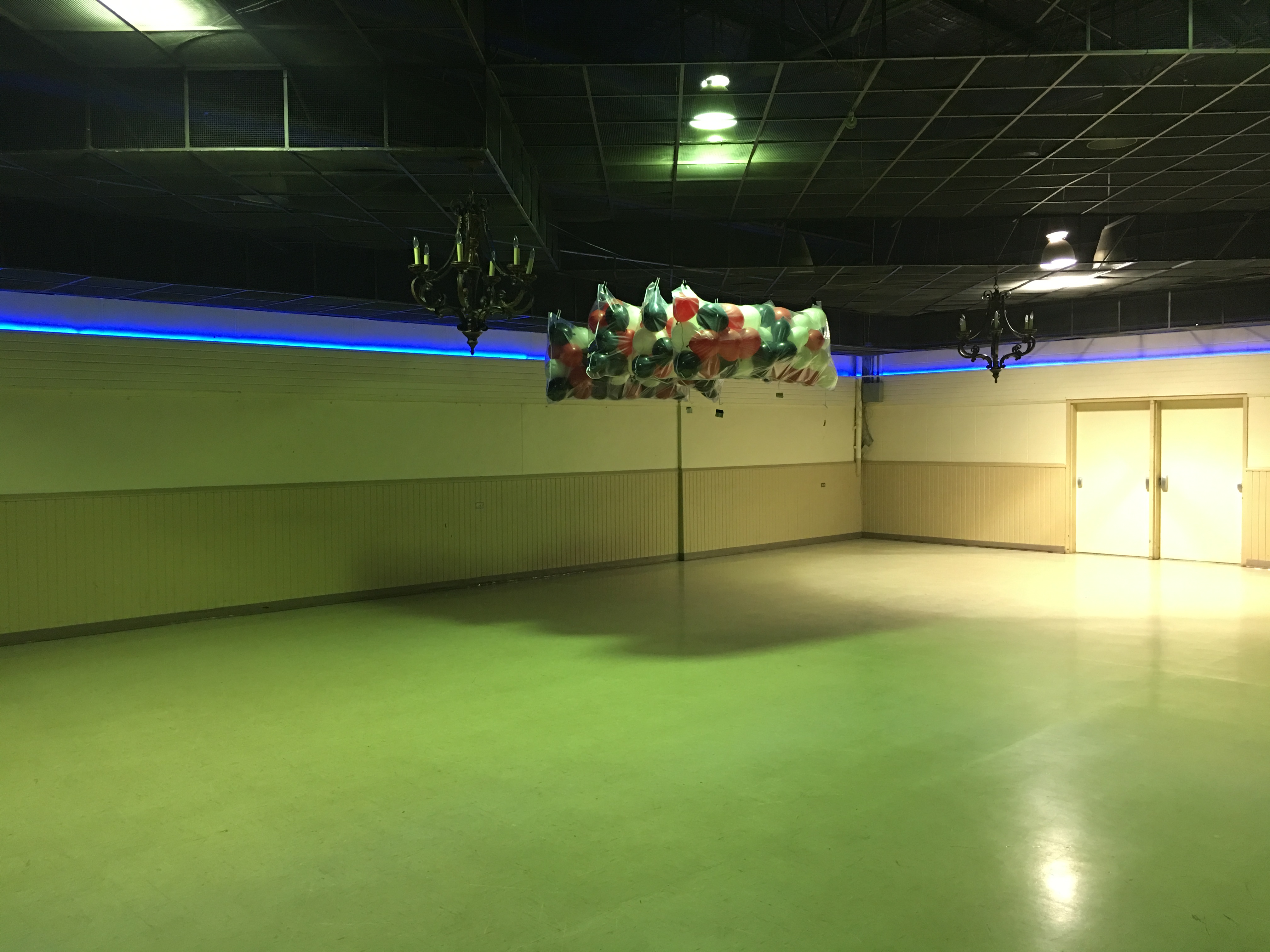 Saskatoon YXE Balloon Drop Rentals