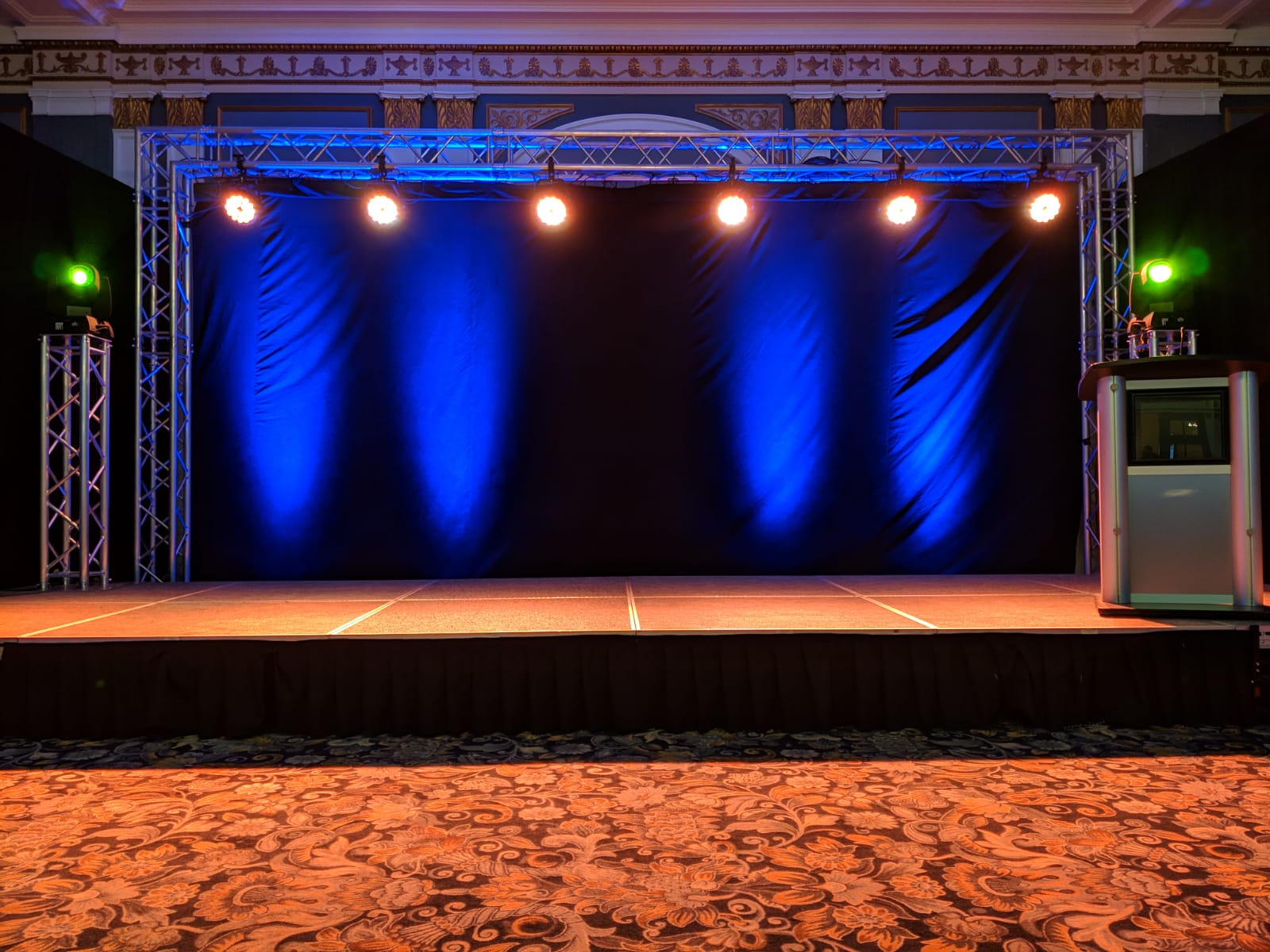 saskatoonyxebandstagefrontwashlighting
