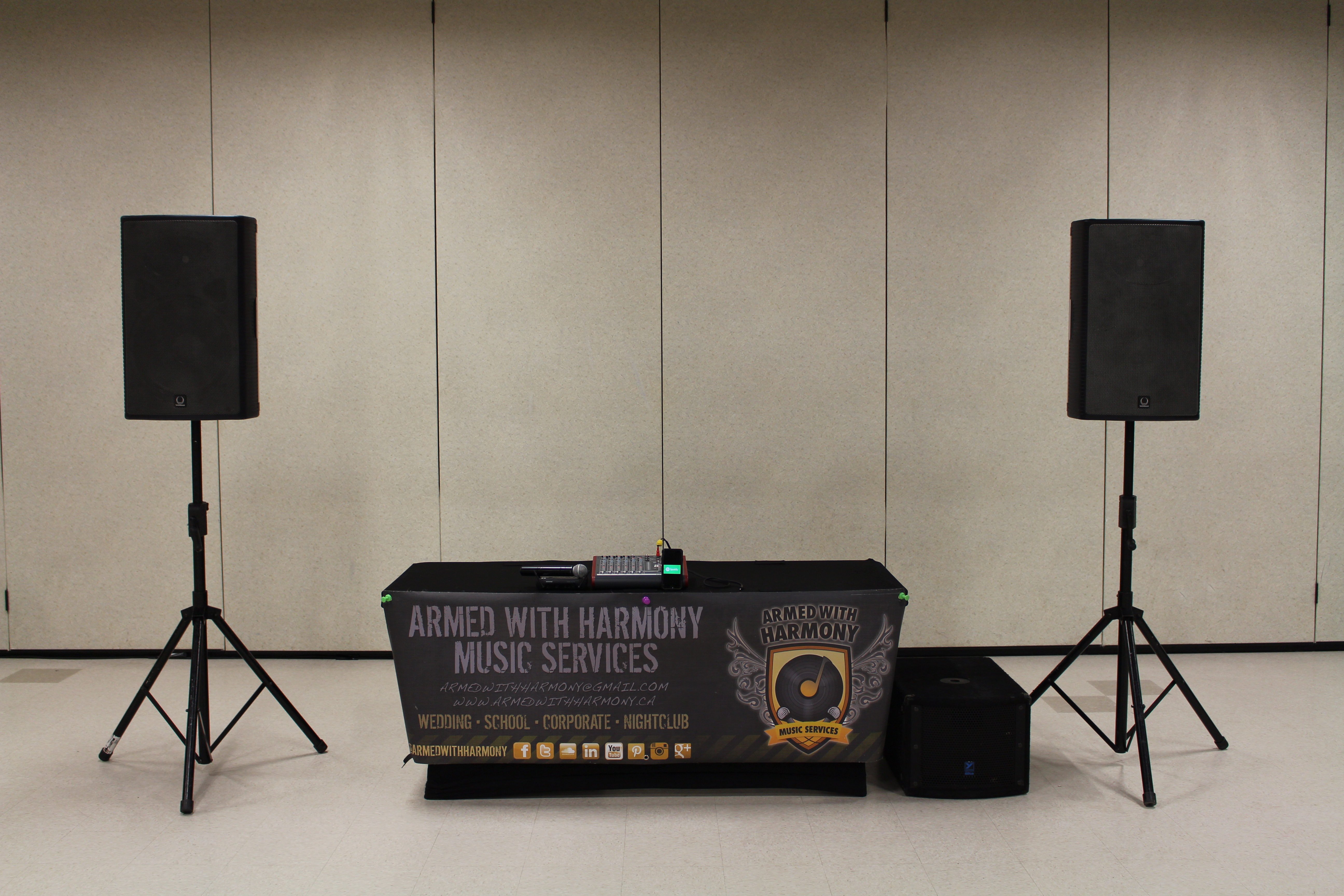Saskatoon YXE DIY DJ Package  Saskatoon Do It Yourself DJ Package  Saskatoon Sound Speaker  Sound System Rentals
