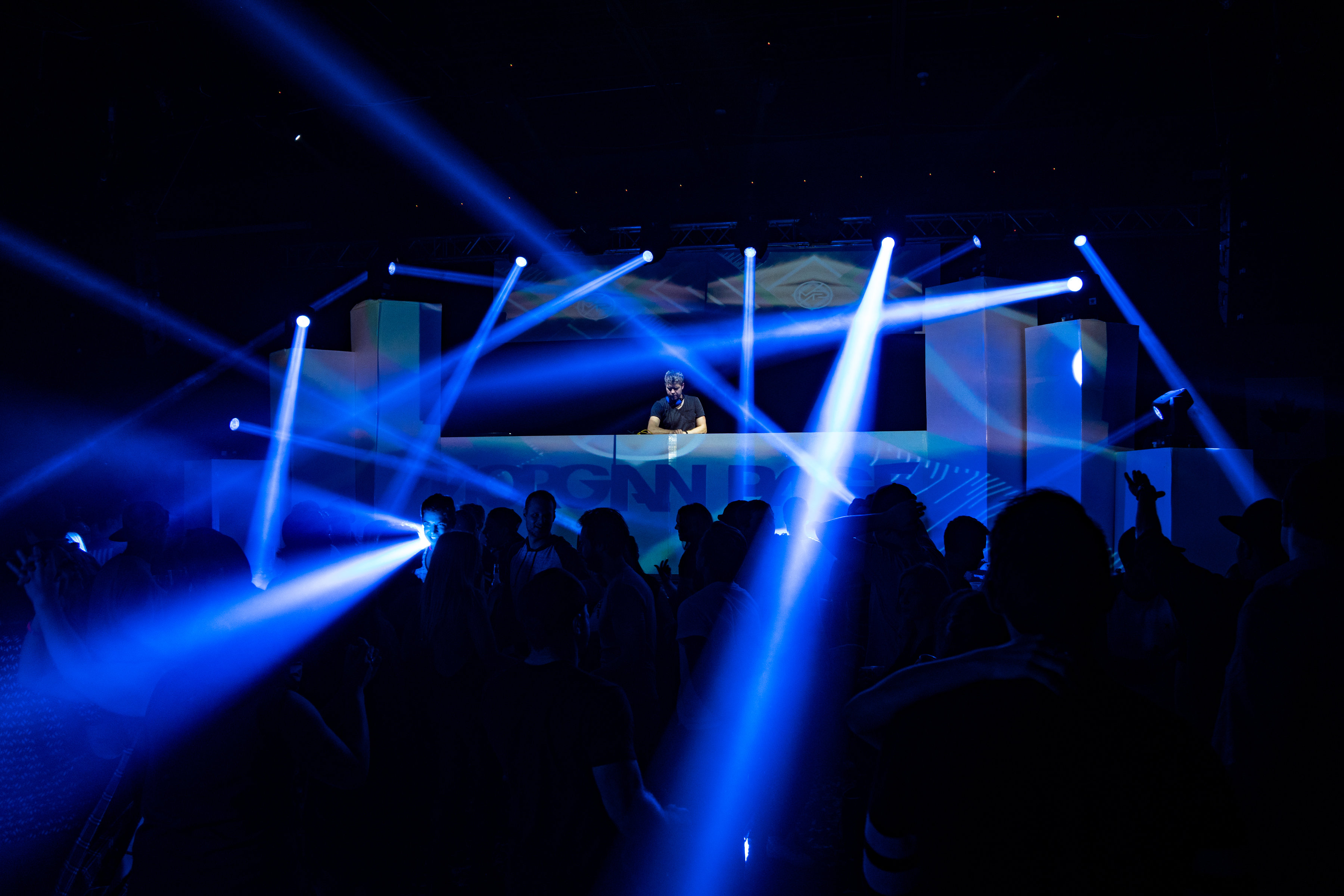 Party  Intelligent Lighting
