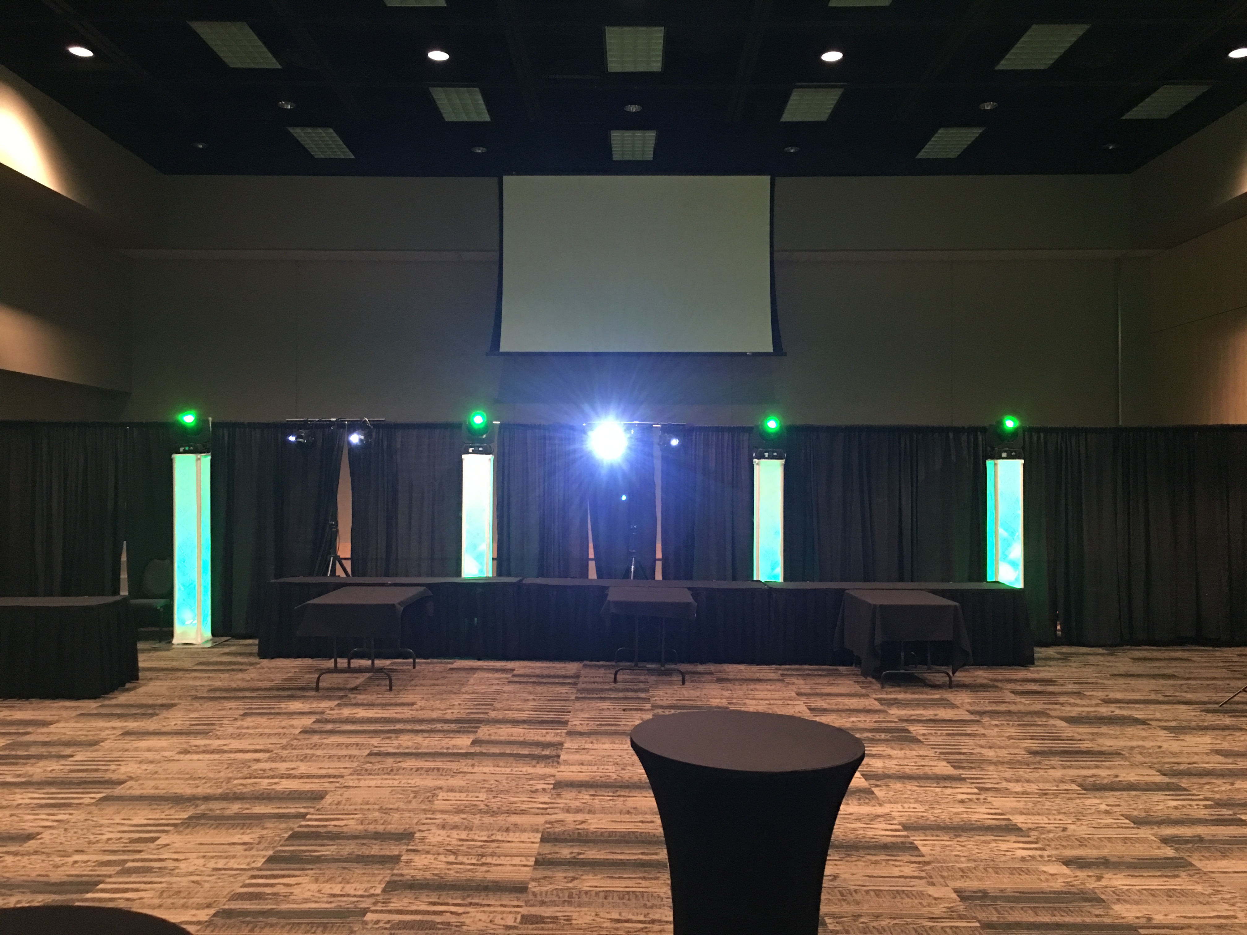 Saskatoon YXE Pipe Drape Rentals Wedding Head Table Backdrop Linen