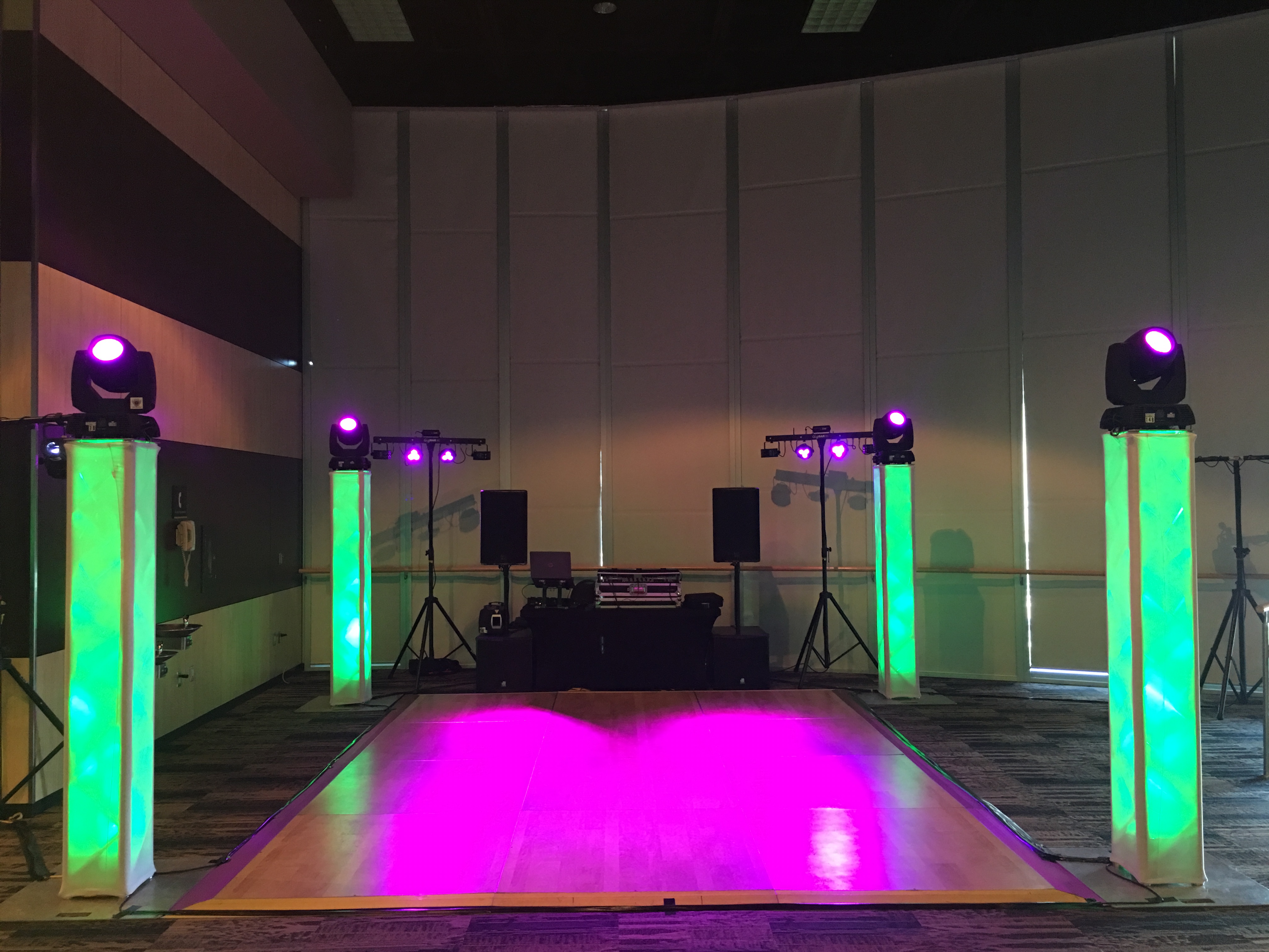 Saskatoon YXE Pipe Drape Rentals Wedding Head Table Backdrop Linen