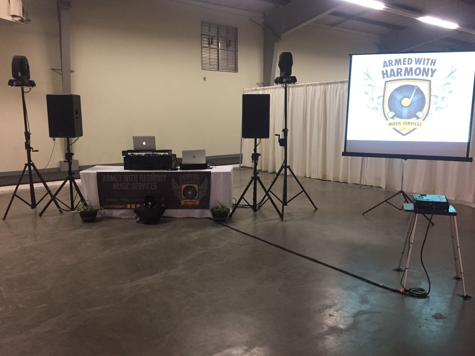 Saskatoon YXE Projector  Flat Screen TV Television Rentals