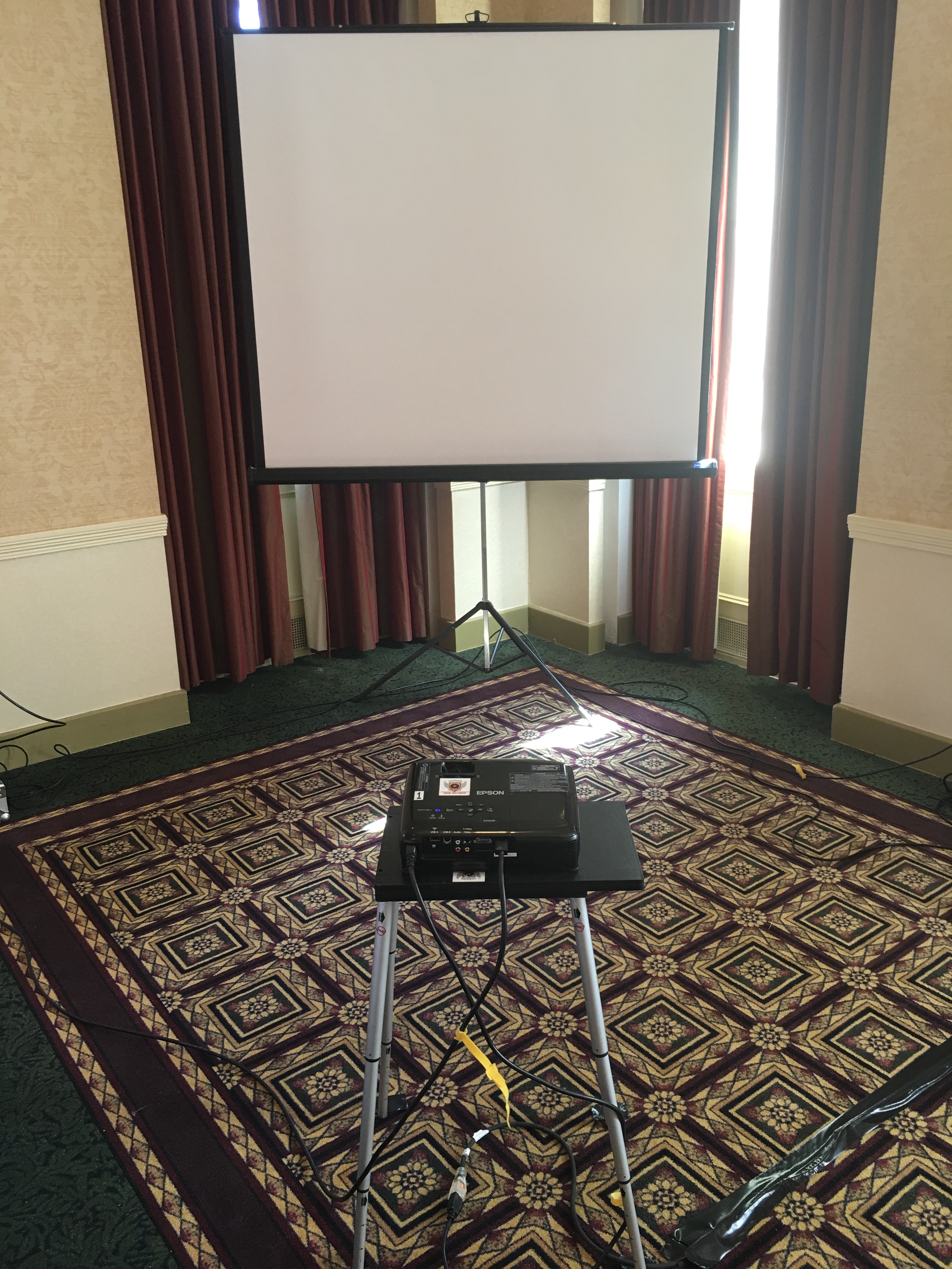 Saskatoon YXE Projector  Flat Screen TV Television Rentals