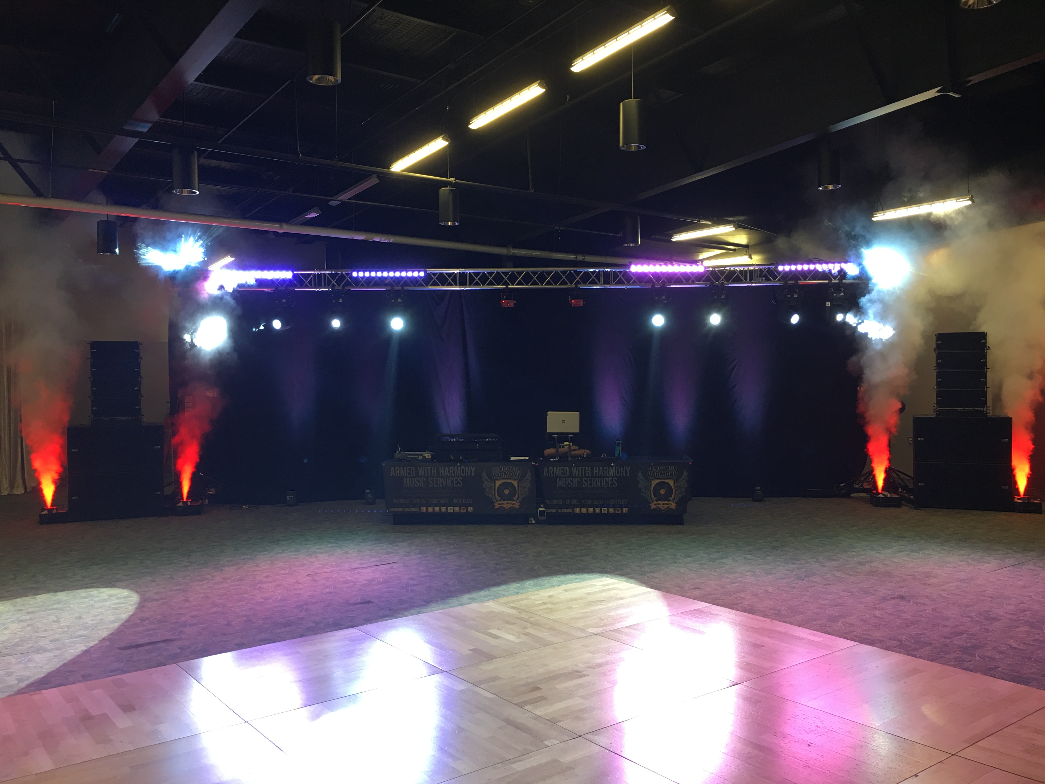  Saskatoon YXE Special Effect Smoke Fog Machine Geyser Rental