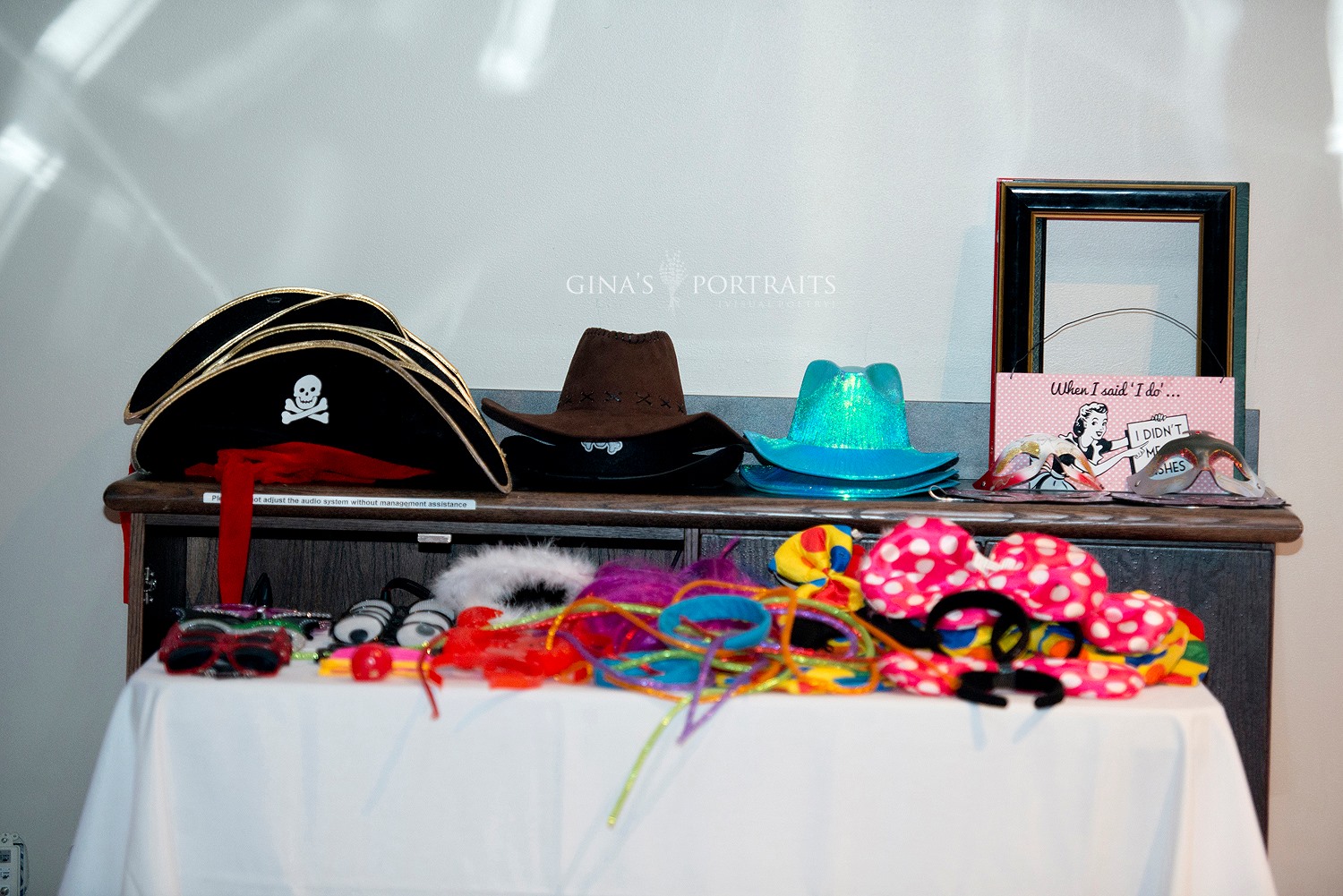 Saskatoon YXE Wedding Photo Booth Rentals  Special Event Photo Booth Rentals