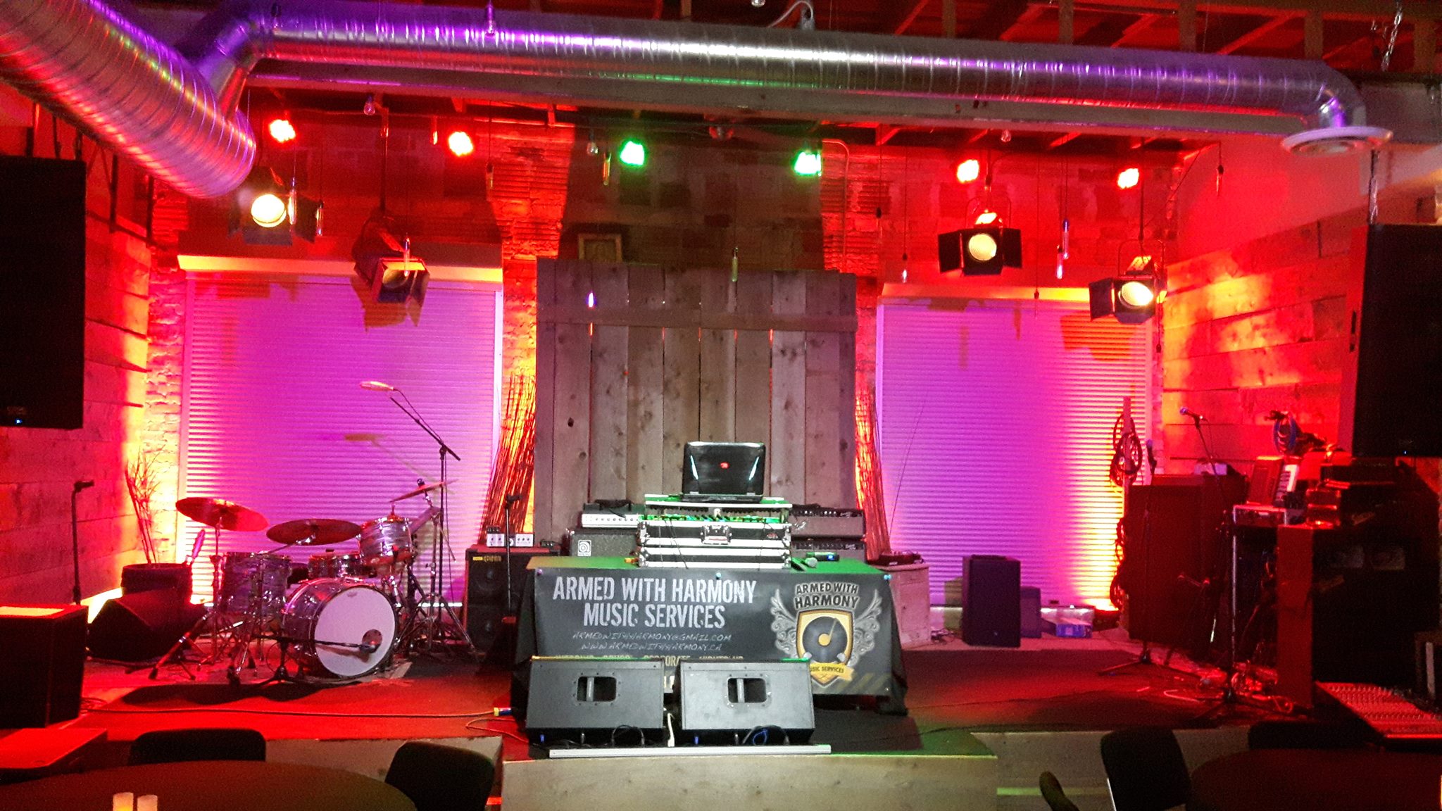 Village Guitar  AMP